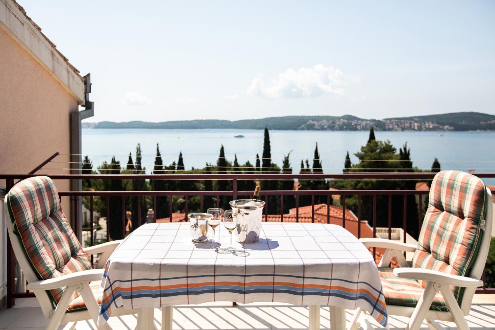 Apartamento Lambrisa Trogir Exterior foto